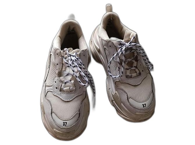 Baskets Balenciaga Blanches en Caoutchouc Taille 37