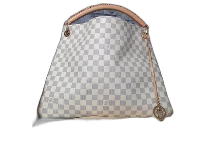 Louis Vuitton Artsy MM Azur

Artsy MM Azul Branco  ref.1348125