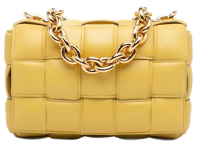 Bolsa de corrente cassete acolchoada Bottega Veneta amarela Intrecciato Amarelo Couro Bezerro-como bezerro  ref.1350045