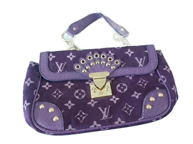 Bolsa Louis Vuitton Irvine de couro e veludo roxo