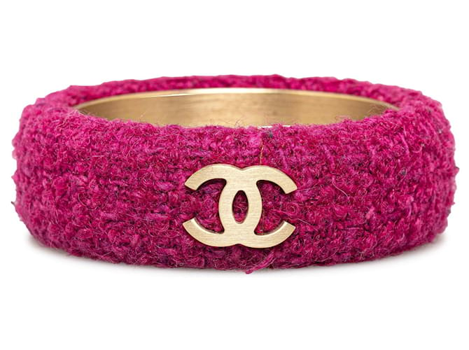 Pulsera de disfraz tipo brazalete de tweed CC Chanel rosa Metal  ref.1350935