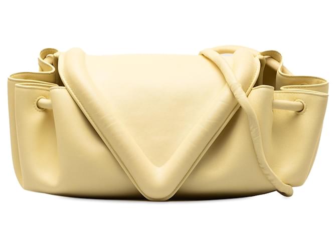 Sac à bandoulière jaune Bottega Veneta Small Beak Cuir  ref.1351041