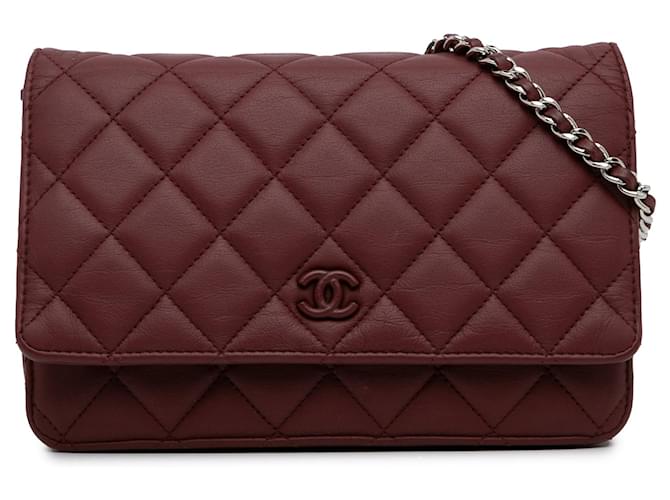 Wallet On Chain Carteira Chanel Clássica de Pele de Cordeiro Borgonha em Bolsa Crossbody com Corrente Bordeaux Couro  ref.1351047