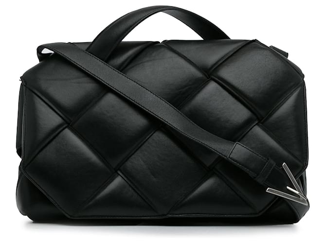 Bolso satchel Bottega Veneta Maxi Intrecciato de cuero acolchado negro  ref.1351152