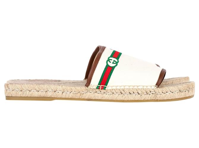 Gucci bestickte GG Espadrille-Sandalen aus cremefarbenem Canvas Weiß Roh Leinwand  ref.1351833