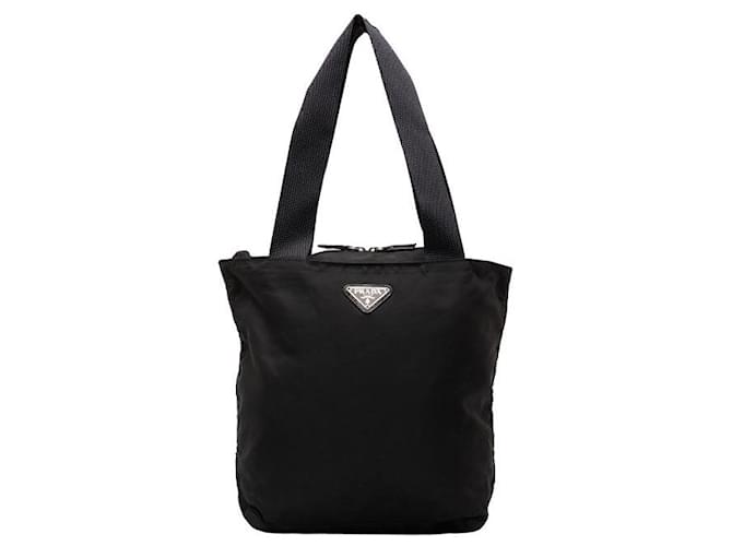 Tote Bolsa de mão Prada de nylon com placa de logotipo triangular preta em bom estado Preto Lona  ref.1352044