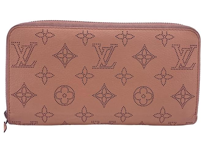 Louis Vuitton Mahina Pink Leather  ref.1353130