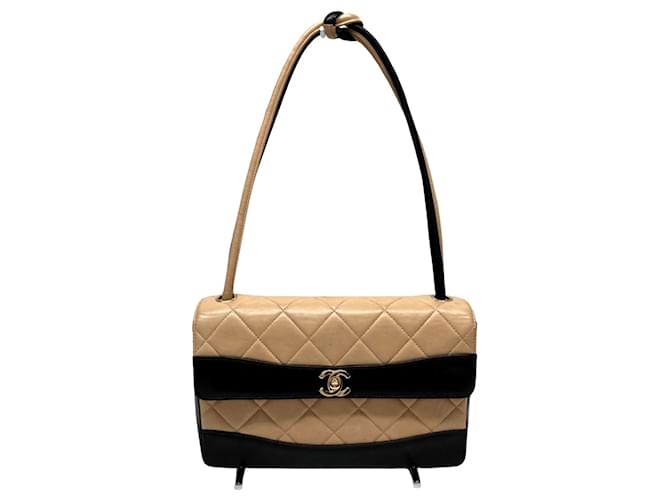 Chanel Matelassé Beige Leather  ref.1353521