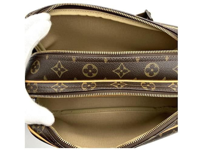 Louis Vuitton Reportero Castaño Lienzo  ref.1354446