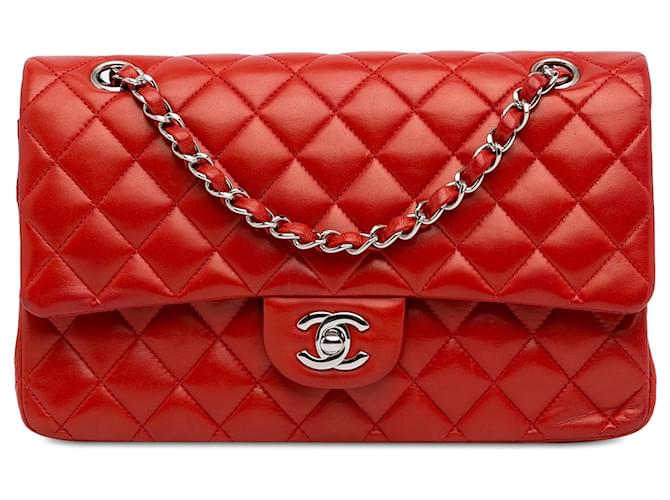 Chanel Red Medium Classic Lambskin lined Flap Leather  ref.1356947