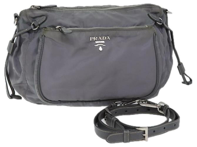 PRADA Sac à Bandoulière Nylon Gris Authentique 72444  ref.1357223