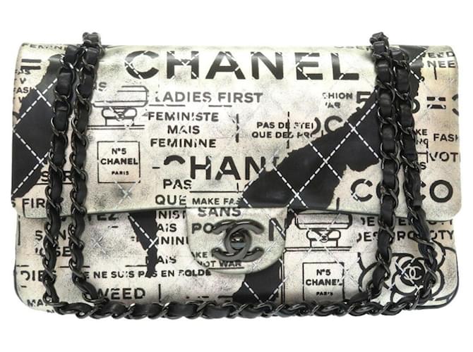 Chanel Timeless Black Leather  ref.1359253