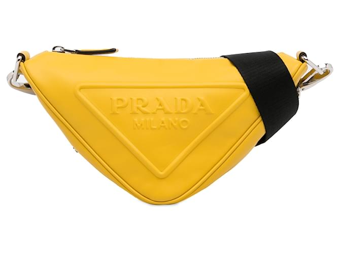 Sac à bandoulière triangulaire Prada Grace Lux jaune Cuir Veau façon poulain  ref.1360962