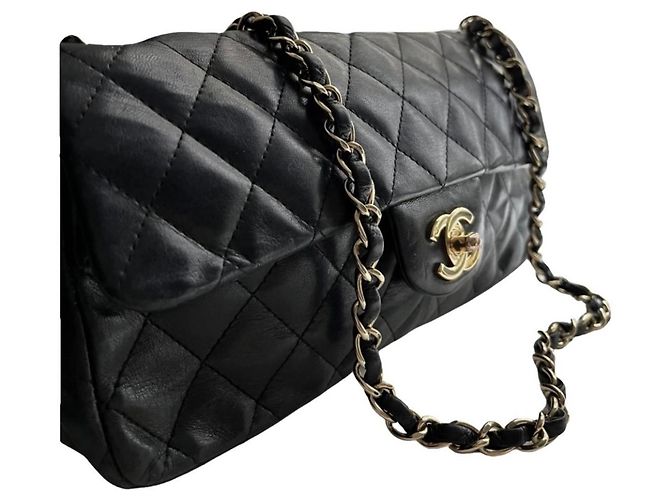 Timeless Chanel Intemporal (leste-oeste) Preto