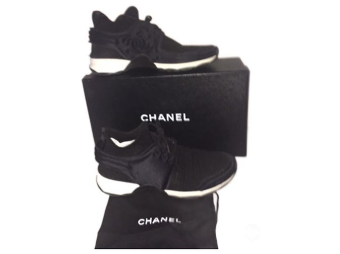 Chanel Sneaker schwarz Stoff Größe 39