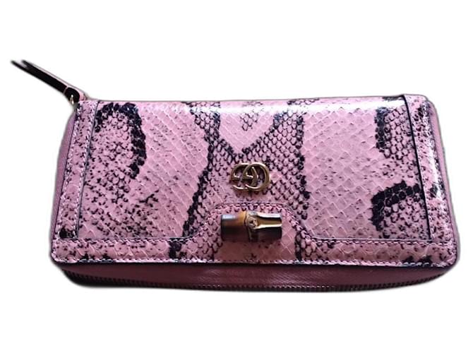 Gucci Portefeuille Diana Python Cuirs exotiques Rose  ref.1362941