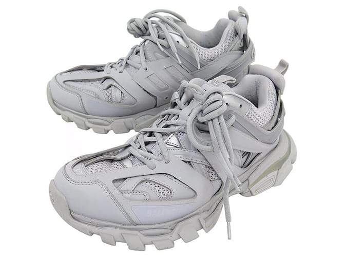 SCARPE DA TRACCIA BALENCIAGA 542023 Sneakers grigie 42 + SCATOLA PER SCARPE DA SNEAKER Grigio Pelle  ref.1363081