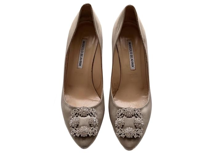 Manolo Blahnik Hangisi pumps size 39 Light brown  ref.1363901