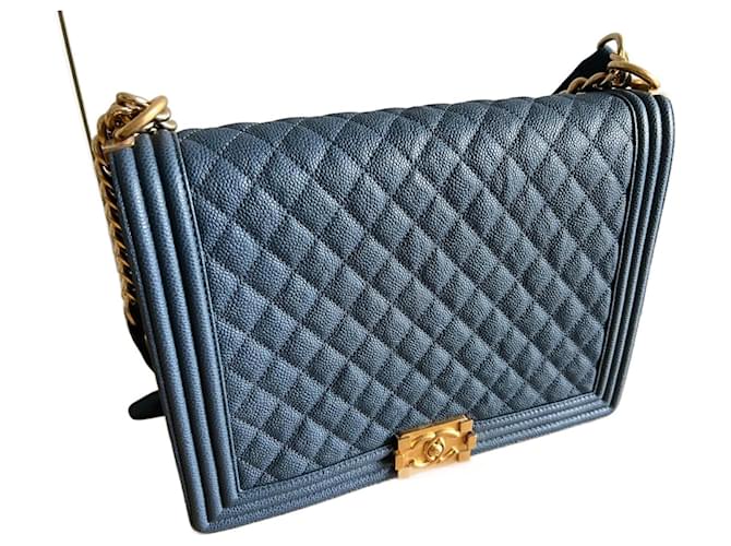 Sac à rabat Chanel Boy Large (30cm/12in) Cuir Bleu  ref.1365135