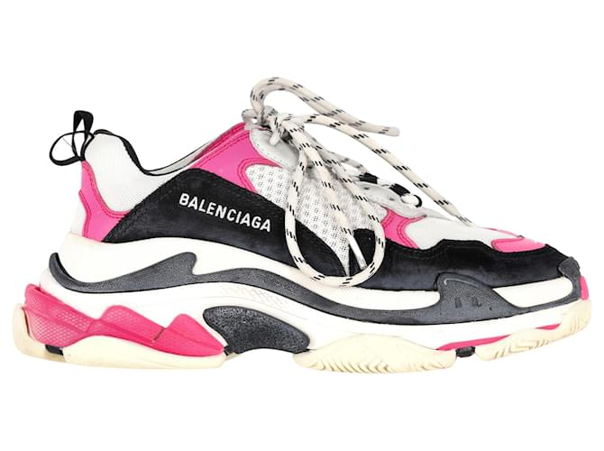 Balenciaga Triple S Sneakers in Pink/Nicht-gerade weiss/Schwarzes Polyurethan Kunststoff  ref.1365505