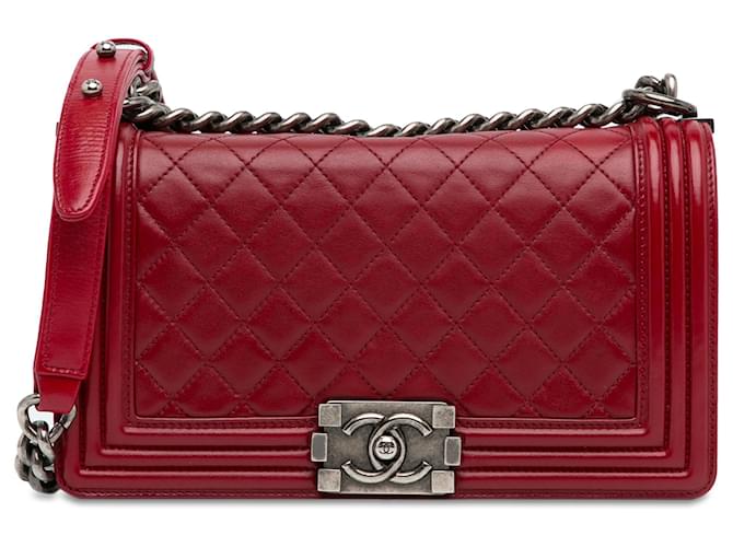 Chanel Red Medium Lambskin Boy Flap Dark red Leather  ref.1366151