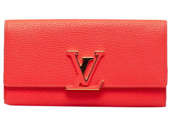 Portafoglio Louis Vuitton Capucines Taurillon Rosso Pelle Vitello simile a un vitello  ref.1366237