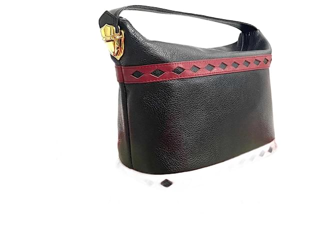 Yves Saint Laurent Leather Handbag Leather Handbag in Good condition  ref.1366942