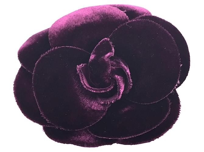 Timeless Chanel Pins & brooches Purple Velvet  ref.1367602
