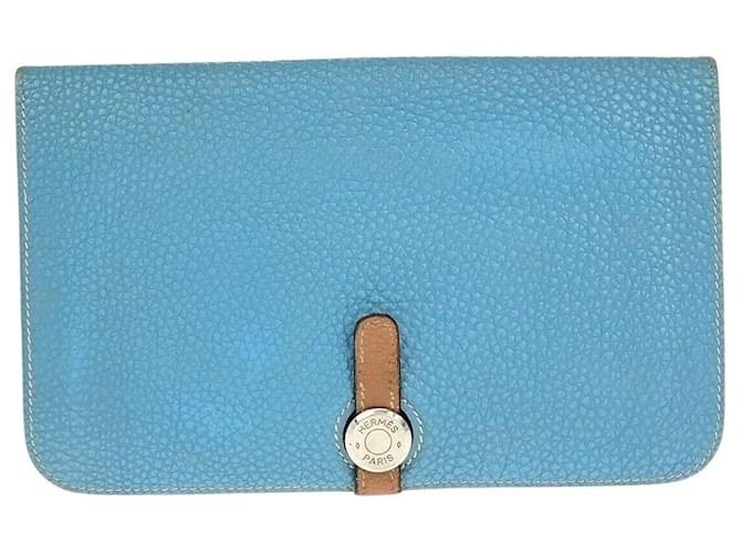 Dogon Hermès Geldbörsen, Brieftaschen, Etuis Blau Leder  ref.1367683