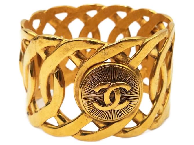 Coco Crush Chanel Vintage Gold Tone Rigid Chain & CC Medallion Cuff Bracelet Gold hardware Metal  ref.1367866