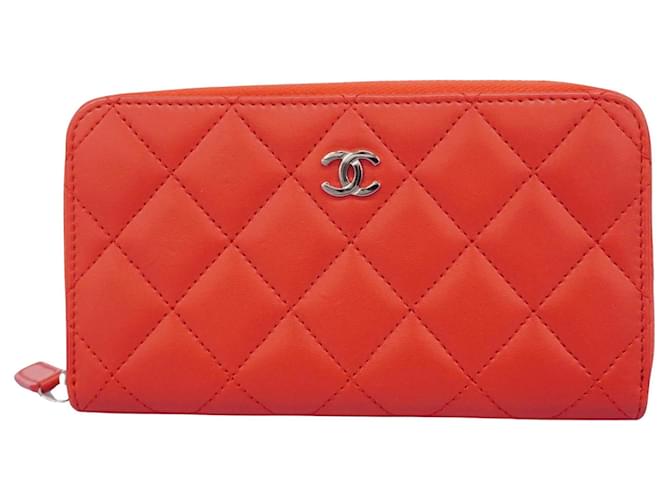 Chanel Portefeuille Zippé Roja Cuero  ref.1368787