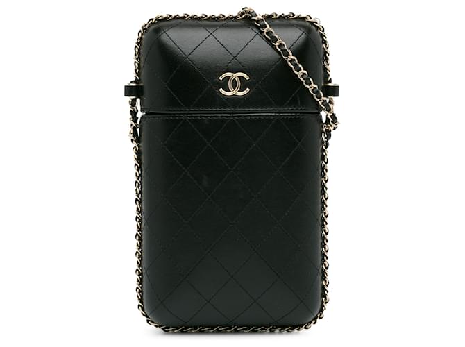 Chaîne en cuir d'agneau matelassé CC noir Chanel autour du support de téléphone  ref.1369518