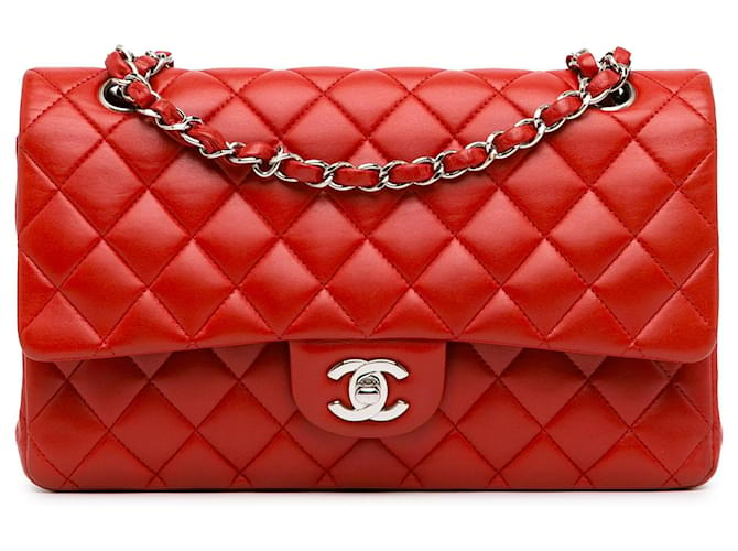 Rabat doublé en cuir d'agneau classique rouge moyen Chanel  ref.1369534