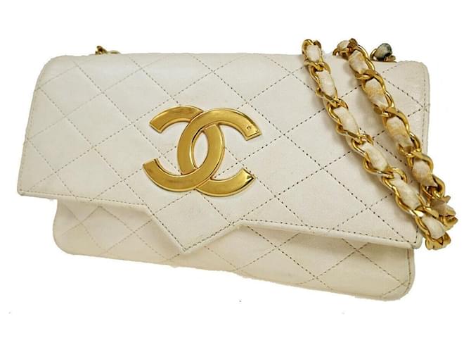 Chanel Timeless White Leather  ref.1369635