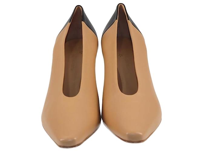 Bottega Veneta Beige/Black Almond Toe Pumps Leather  ref.1370406