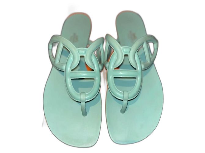 Hermès Sandalen aus Gummi Hellblau Größe 41