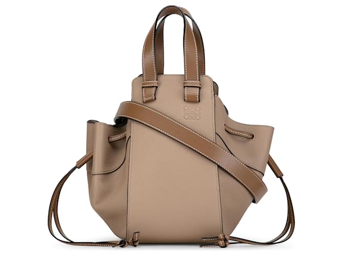 LOEWE Petit sac à cordon hamac marron Cuir Veau façon poulain Beige  ref.1372377