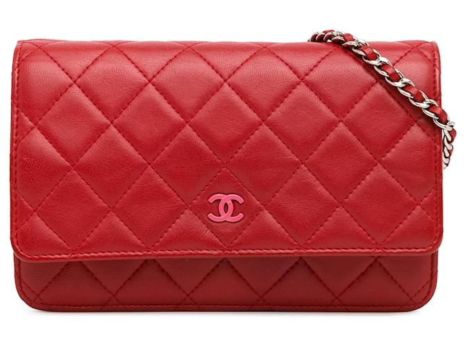 Wallet On Chain Carteira Chanel Red Classic em pele de cordeiro com corrente Vermelho Couro  ref.1372378
