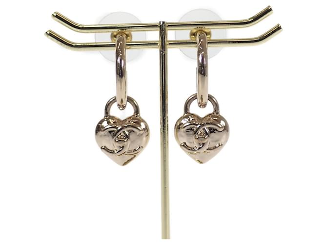 Boucles d'oreilles créoles Chanel CC Heart Lock Boucles d'oreilles en métal AB9094 en bon état  ref.1372674