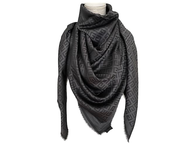Givenchy gray shawl with 4G motifs Dark grey Silk Wool  ref.1372883