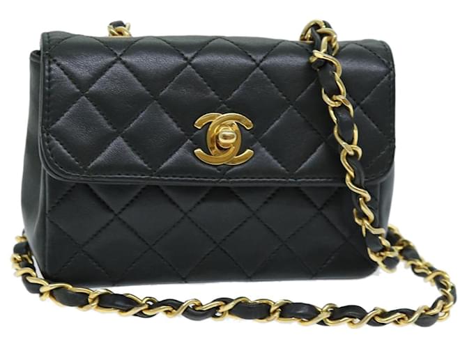 CHANEL Mini Bolsa Matelassê Turn Lock Corrente Pele de Cordeiro Preta CC Auth 72435A Preto  ref.1373094