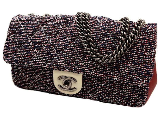 Chanel Matelassé Azul marino Tweed  ref.1373191