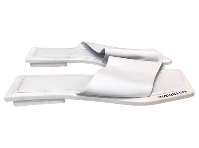 BALENCIAGA  Sandals T.EU 39 Leather White  ref.1374392