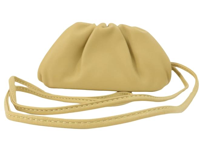 Bottega Veneta Mini pouch Beige Leather  ref.1374610