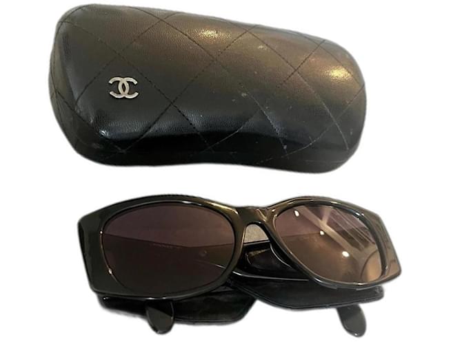 Óculos colecionáveis Chanel 1987 Preto Couro Plástico  ref.1375506