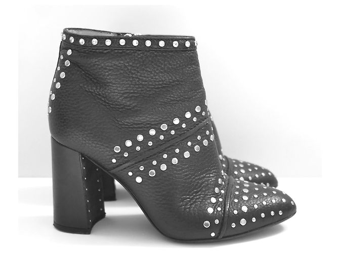 Alber Elbaz x Lanvin Resort 2016 Studded Ankle Boots Black