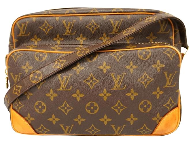 Louis Vuitton Nile Castaño Lienzo  ref.1375593