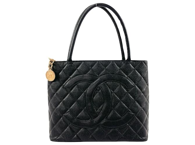 Chanel Medaillon Black Leather  ref.1375985