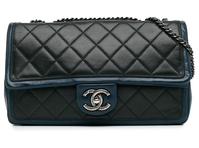 Rabat graphique en cuir d'agneau bicolore moyen noir Chanel  ref.1376223