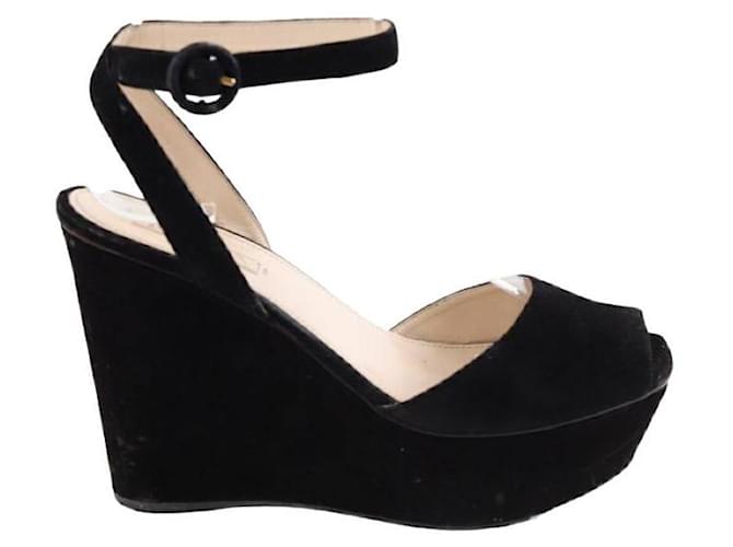 Prada Tacones de gamuza Negro  ref.1376511